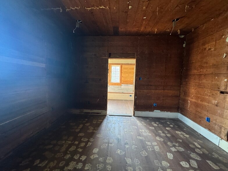 More Photos Of 4219 S Presa St, San Antonio General Retail For Sale