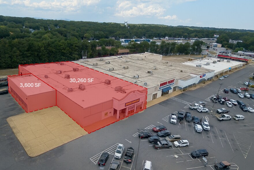 Primary Photo Of 1426-1528 Military Rd, Benton General Retail For Lease