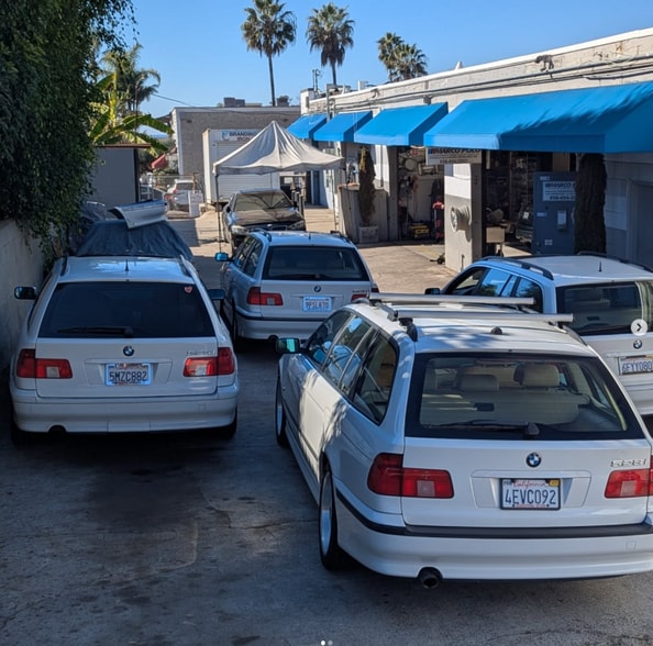 More Photos Of 7464 Draper Ave, La Jolla Service For Sale