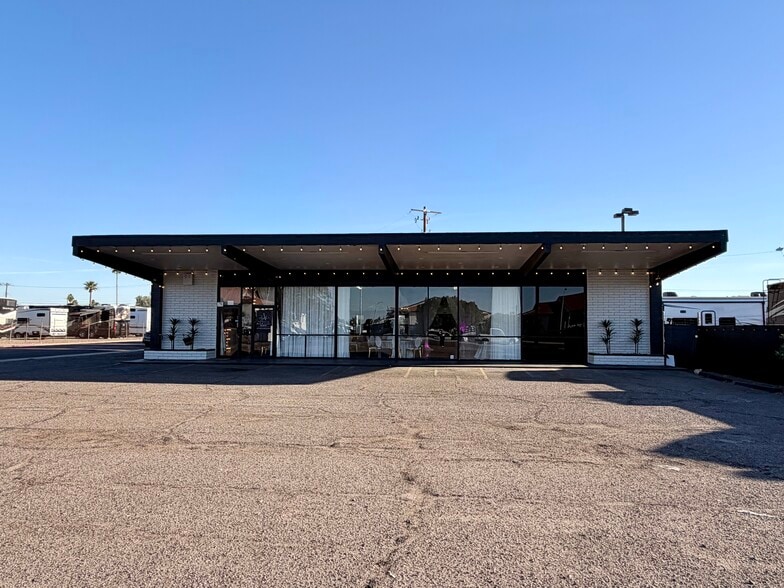 Primary Photo Of 2111 E Main St, Mesa Freestanding For Sale