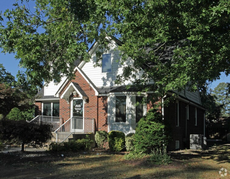 More Photos Of 10 Franklin Ave, Edison Office Residential For Sale