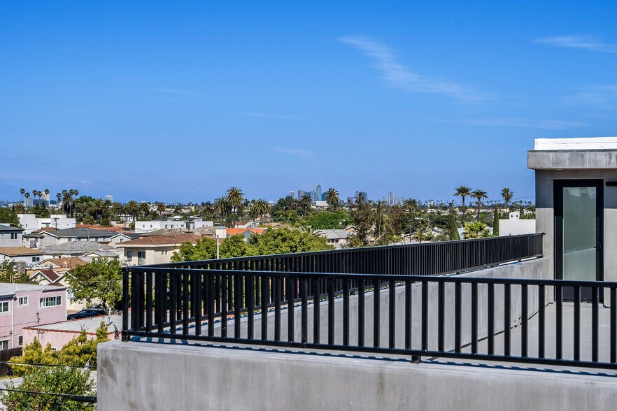 More Photos Of 2204 Carmona Ave, Los Angeles Apartments For Sale