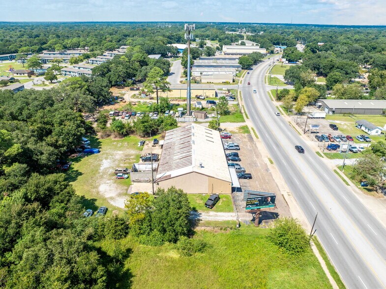More Photos Of 4001 W St, Pensacola Distribution For Lease