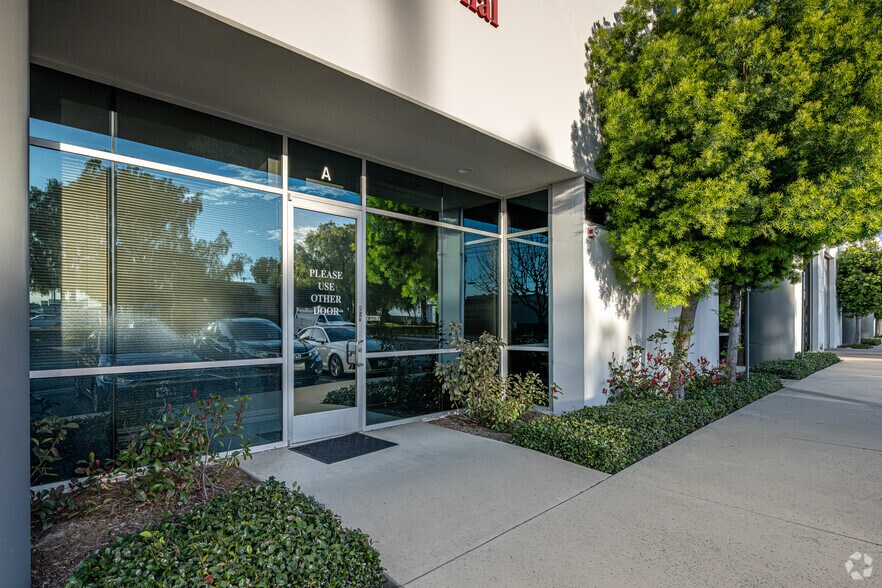 More Photos Of 14101 Rosecrans Ave, La Mirada Warehouse For Lease