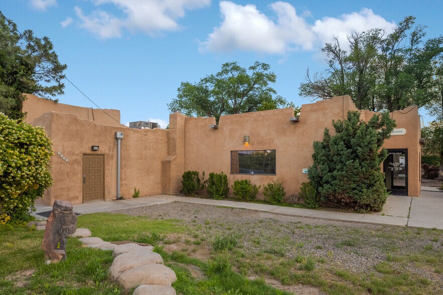 More Photos Of 8032 4th St NW, Albuquerque Restaurant For Sale