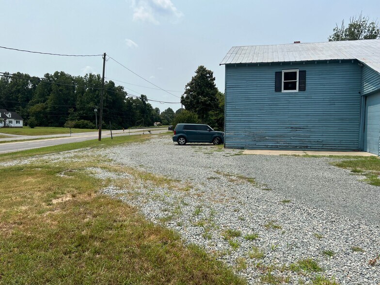 More Photos Of 13686 Richmond Tappahannock Hwy, Saint Stephens Church Research And Development For Sale