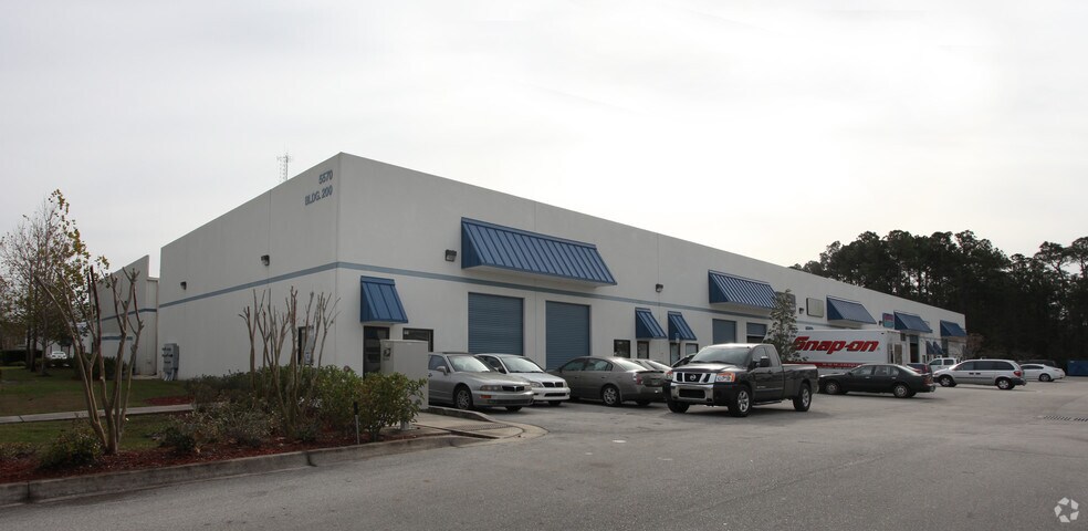 More Photos Of 5570 Florida Mining Blvd S, Jacksonville Warehouse For Lease