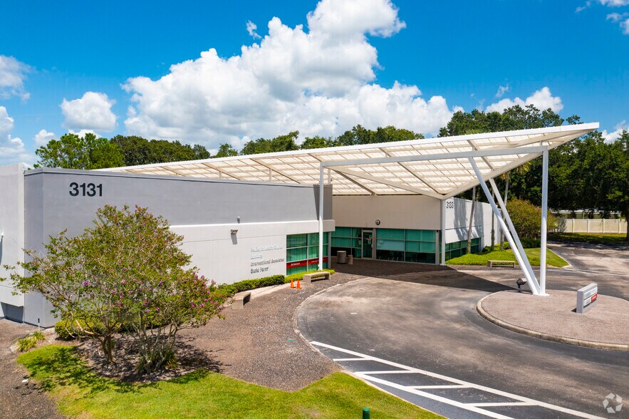 More Photos Of 3131 Lakeland Hills Blvd, Lakeland Medical For Lease