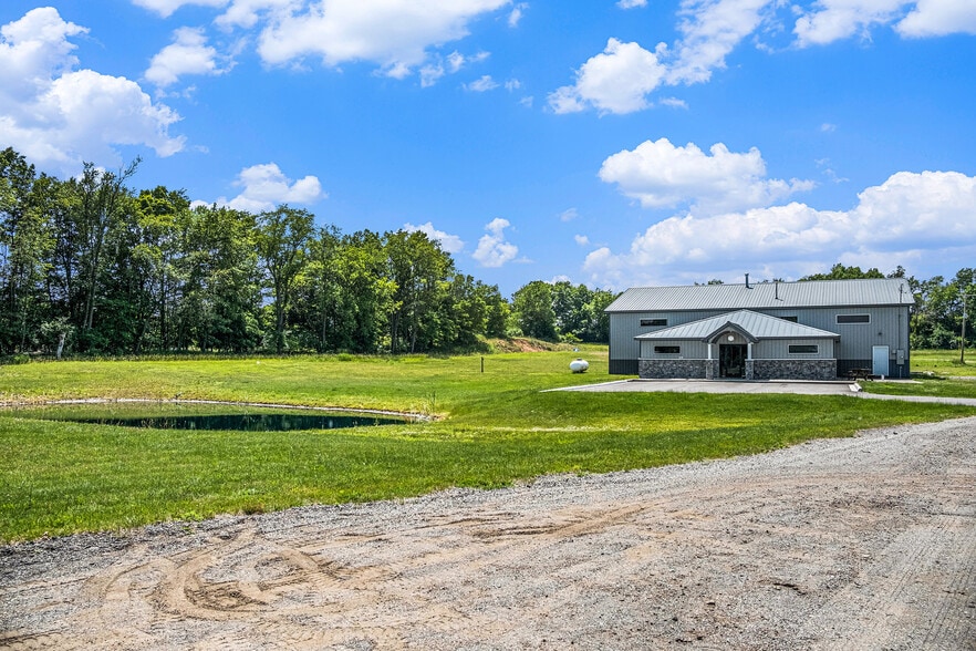 More Photos Of 9486 S Meridian Rd, Clarklake Light Manufacturing For Sale