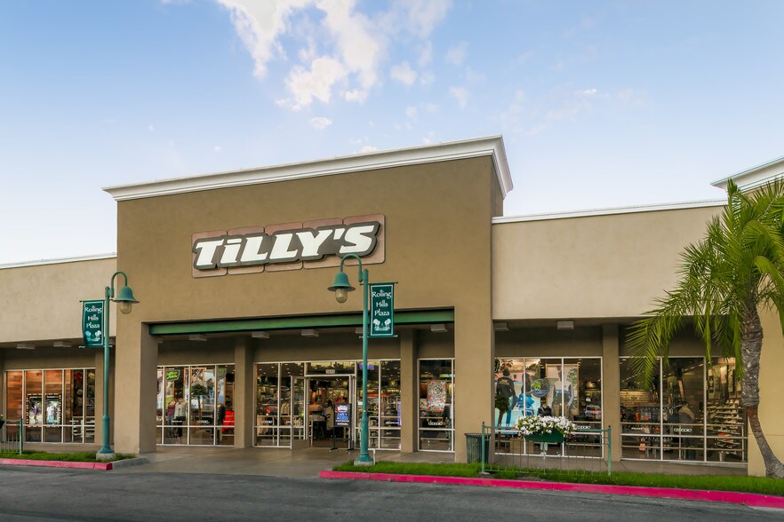 More Photos Of 2501-2685 Pacific Coast Hwy, Torrance Unknown For Sale