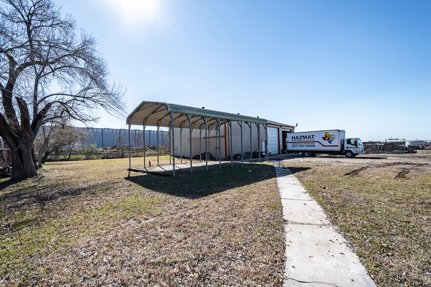 More Photos Of 8325 Miller Road 2, Houston Warehouse For Sale