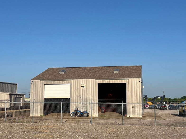 More Photos Of 13415 N Santa Fe Ave, Oklahoma City Industrial For Sale