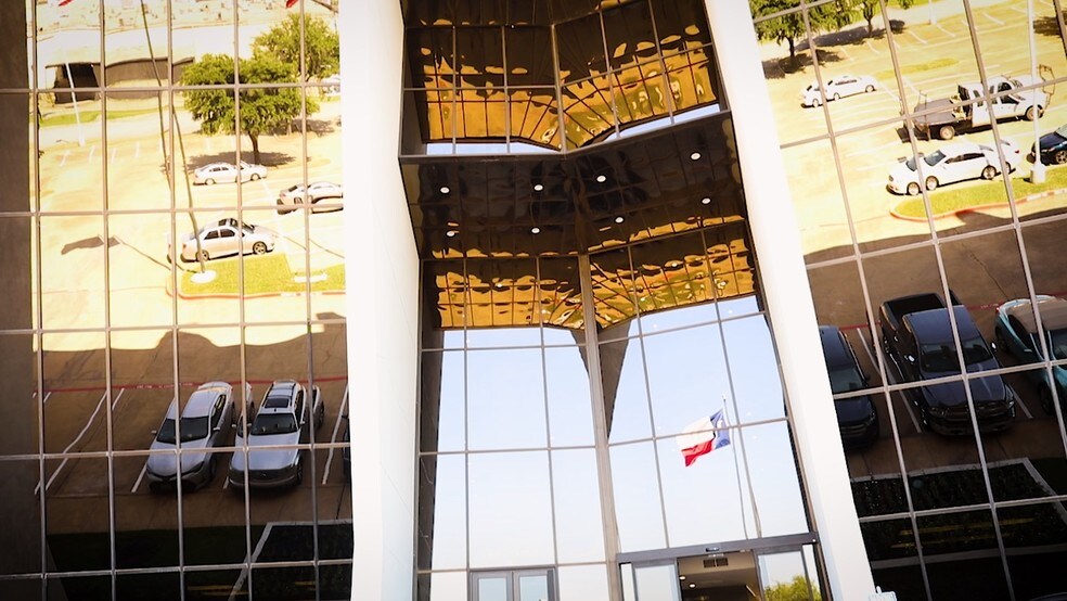 More Photos Of 1800 Teague Dr, Sherman Office For Lease