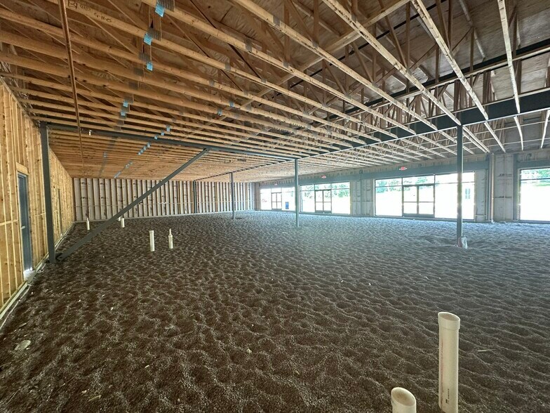 More Photos Of 9774 Cincinnati Columbus Rd, West Chester Storefront For Sale