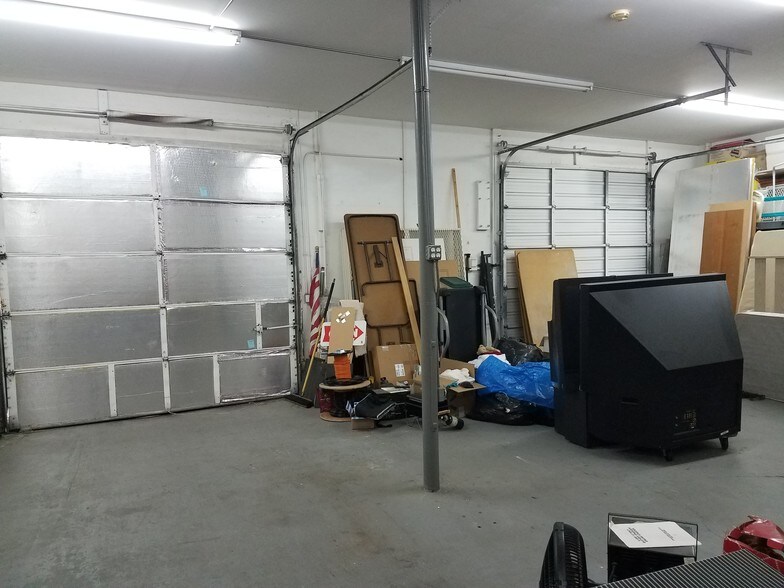 More Photos Of 6536 Lincoln Way N, Saint Petersburg Warehouse For Sale