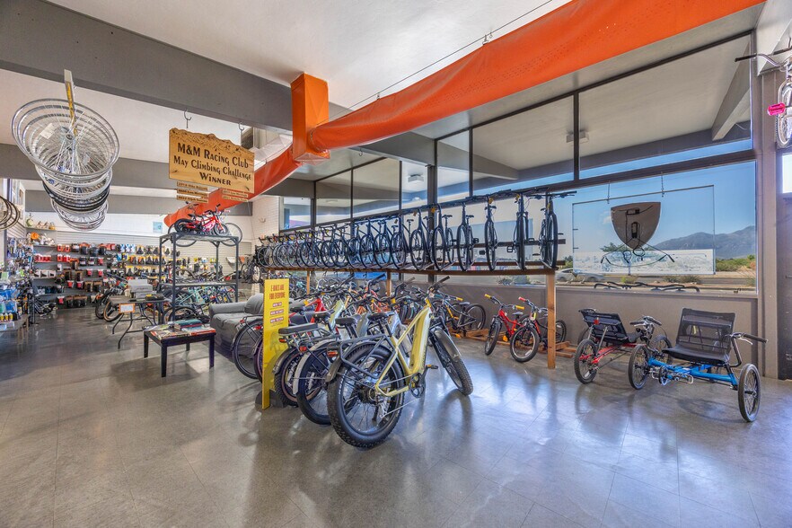 More Photos Of 1301 E Fry Blvd, Sierra Vista General Retail For Sale