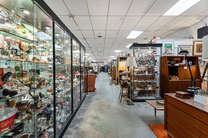 More Photos Of 227 Cherry St, Ithaca Manufacturing For Sale