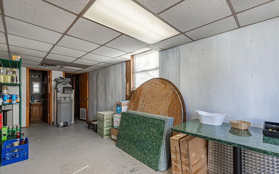 More Photos Of 3305 Parental Home Rd, Jacksonville Storefront Retail Office For Sale