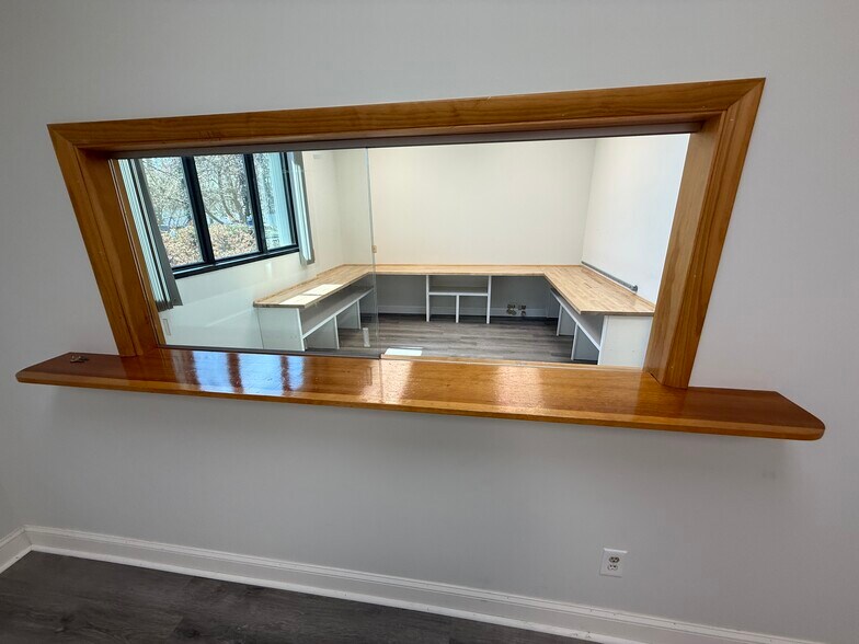 More Photos Of 79 Route 59, Suffern Medical For Lease