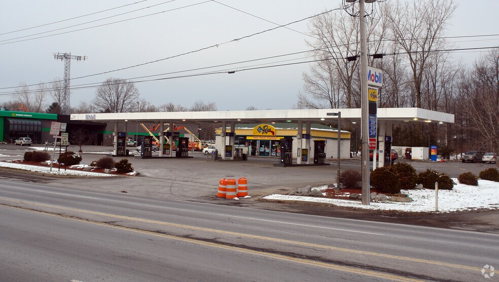 More Photos Of 419 E Taft Rd, North Syracuse Convenience Store For Sale