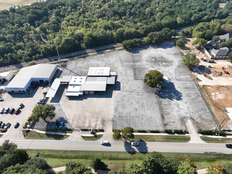 More Photos Of 1809 John McCain Rd, Colleyville Industrial For Lease