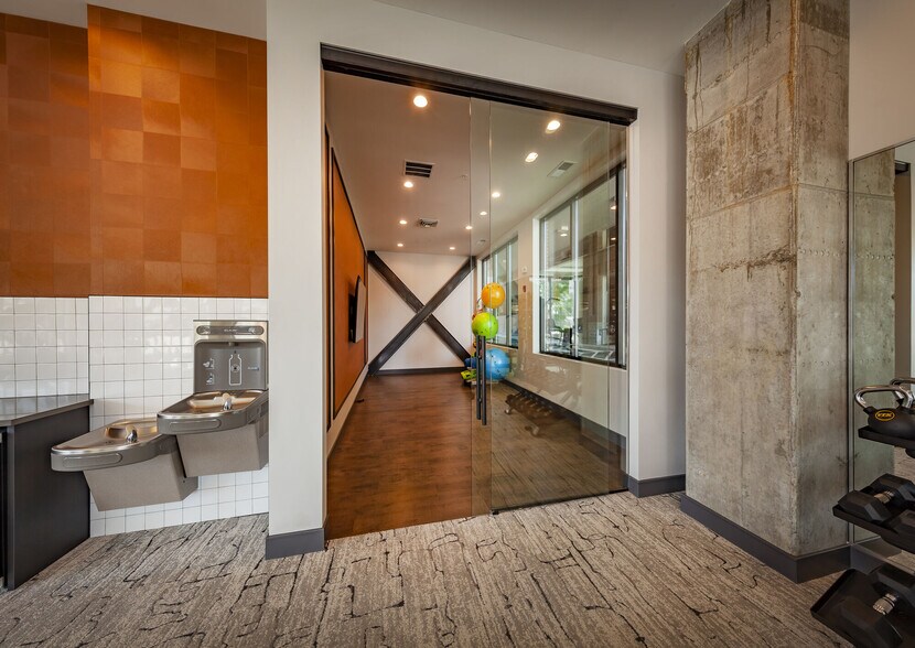 More Photos Of 11671 Maple St, Fishers Apartments For Lease