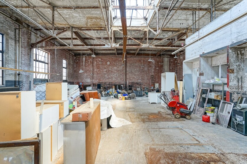 More Photos Of 1835 W Oxford St, Philadelphia Industrial For Sale