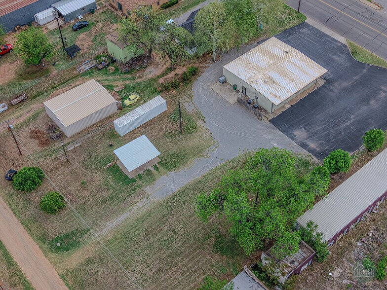 More Photos Of 3720 Wilbarger St, Vernon Flex For Sale