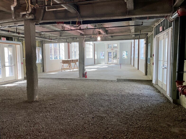 More Photos Of 16 N Main St, Port Chester Restaurant For Lease