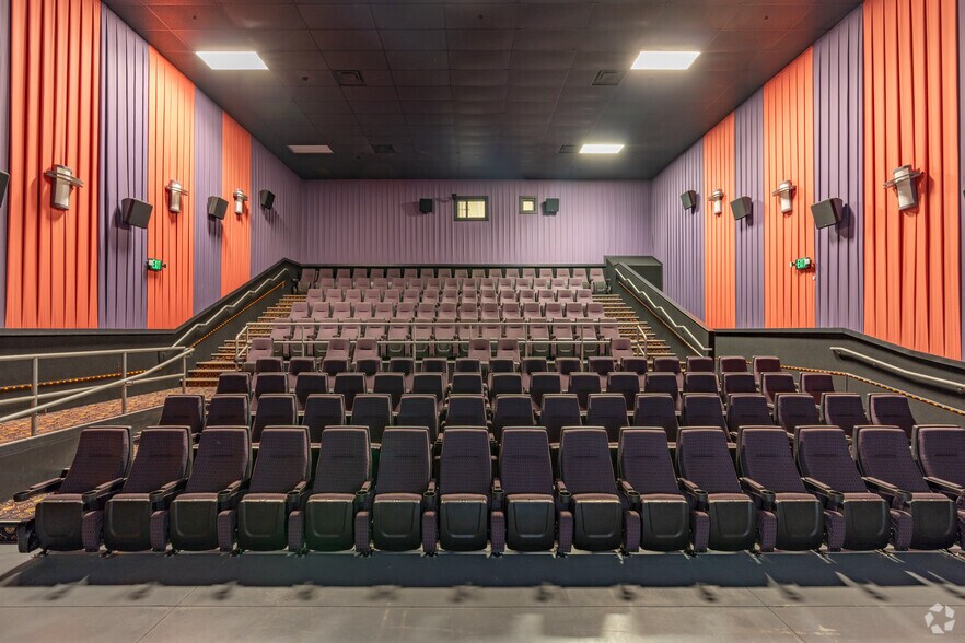More Photos Of 2200 Lebanon Valley Mall, Lebanon Movie Theatre For Sale