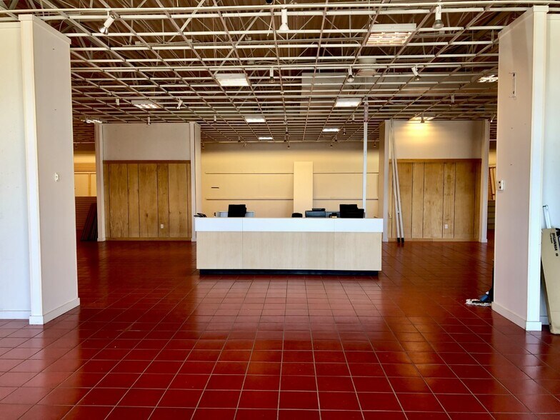 More Photos Of 1255 Route 300, Newburgh Freestanding For Lease
