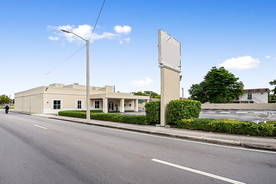 More Photos Of 291 NW 37th Ave, Miami Funeral Home For Sale