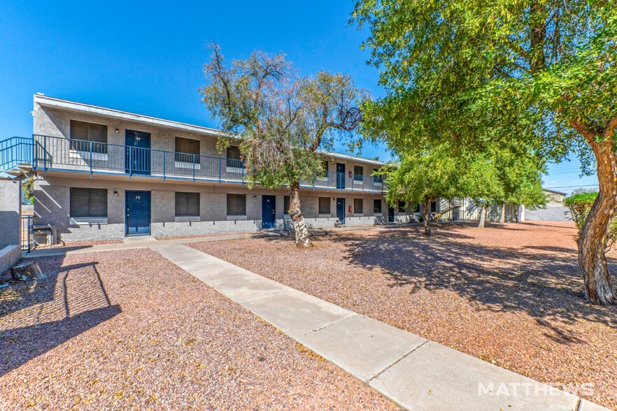 More Photos Of 2520 W Mclellan Blvd, Phoenix Apartments For Sale