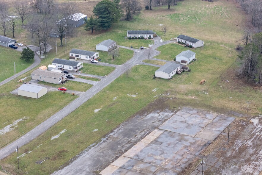 More Photos Of MOBILE HOME PARK, Murphysboro Land For Sale
