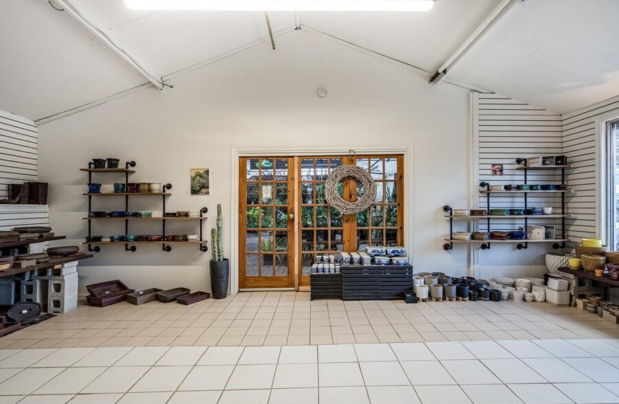 More Photos Of 22 E 25th St, Hamilton Storefront Retail Office For Sale