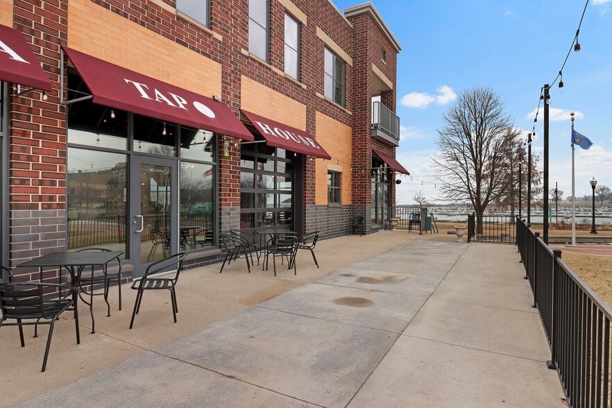 More Photos Of 115-125 56th St, Kenosha Restaurant For Sale