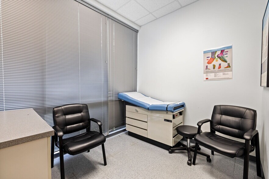 More Photos Of 1000 Crescent Green Dr, Cary Medical For Lease