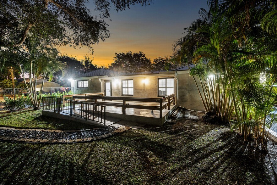 More Photos Of 112 SE 10th St, Delray Beach Office Residential For Lease