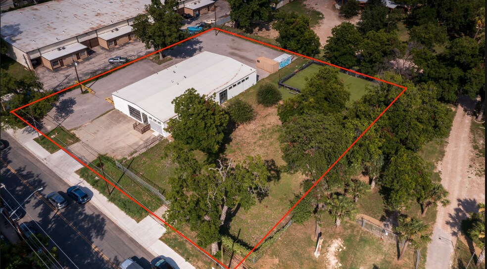 More Photos Of 757 Shady Ln, Austin Warehouse For Lease