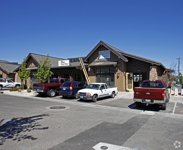 Primary Photo Of 35 Foothill Rd, Reno General Retail For Lease