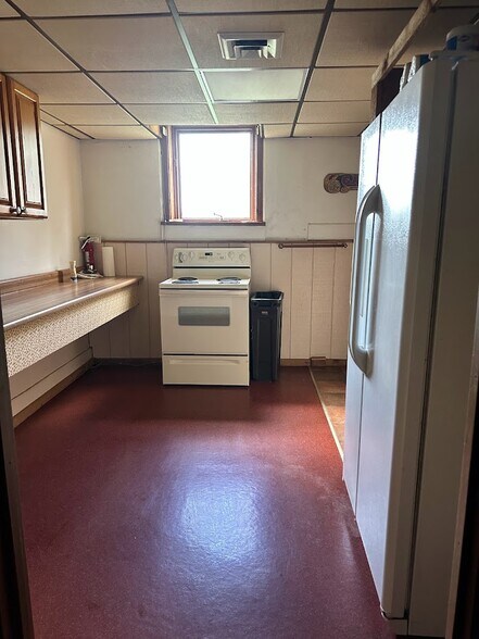 More Photos Of 2200 Terminal St, Niles Warehouse For Sale