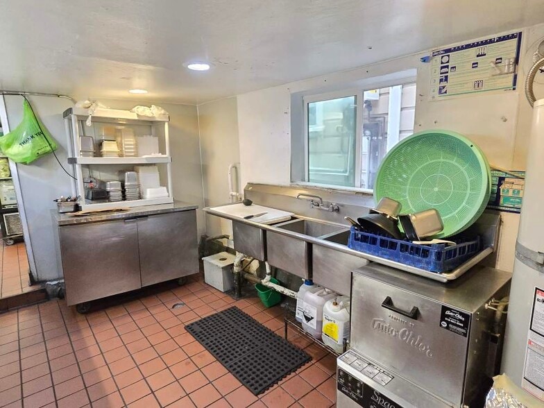 More Photos Of 1221 Park St, Alameda Restaurant For Sale