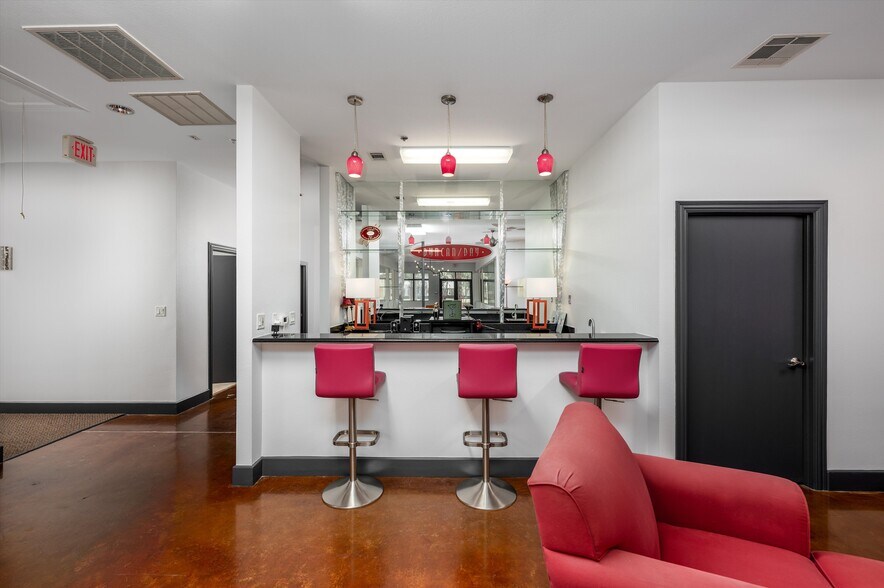 More Photos Of 6513 Preston Rd, Plano Medical For Sale