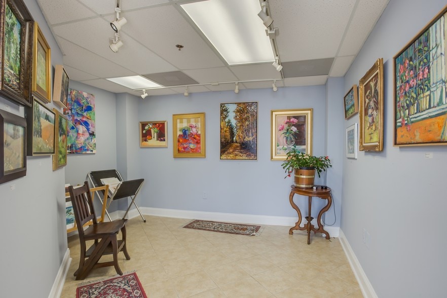 More Photos Of 100 Taylor St, Colonial Beach Storefront Retail Office For Sale
