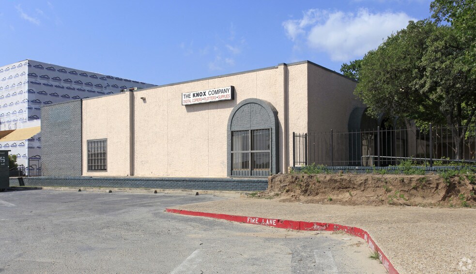 More Photos Of 2015 E Riverside Dr, Austin Unknown For Lease