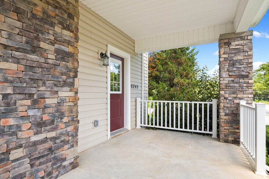 More Photos Of 6245 University Park Dr, Radford Office Residential For Sale
