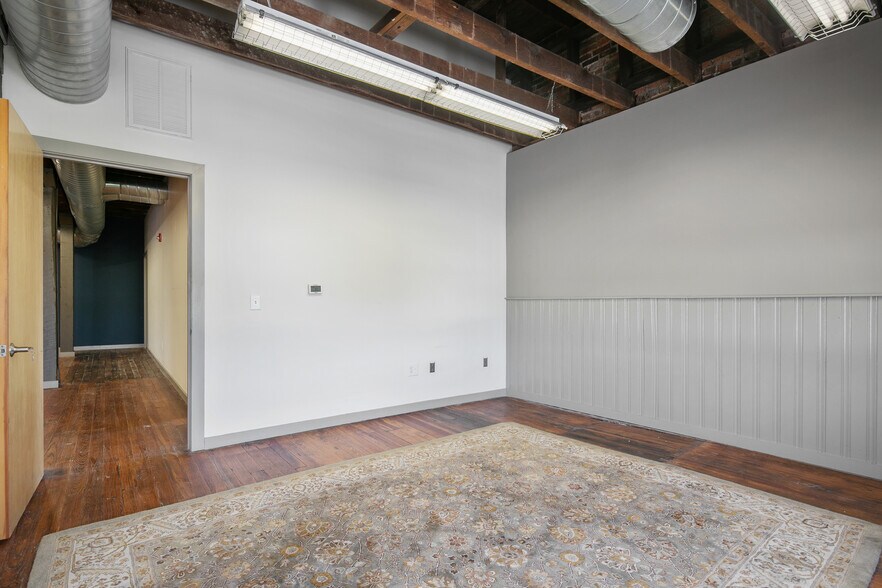 More Photos Of 159 Maxwell St, Fayetteville Office Residential For Sale