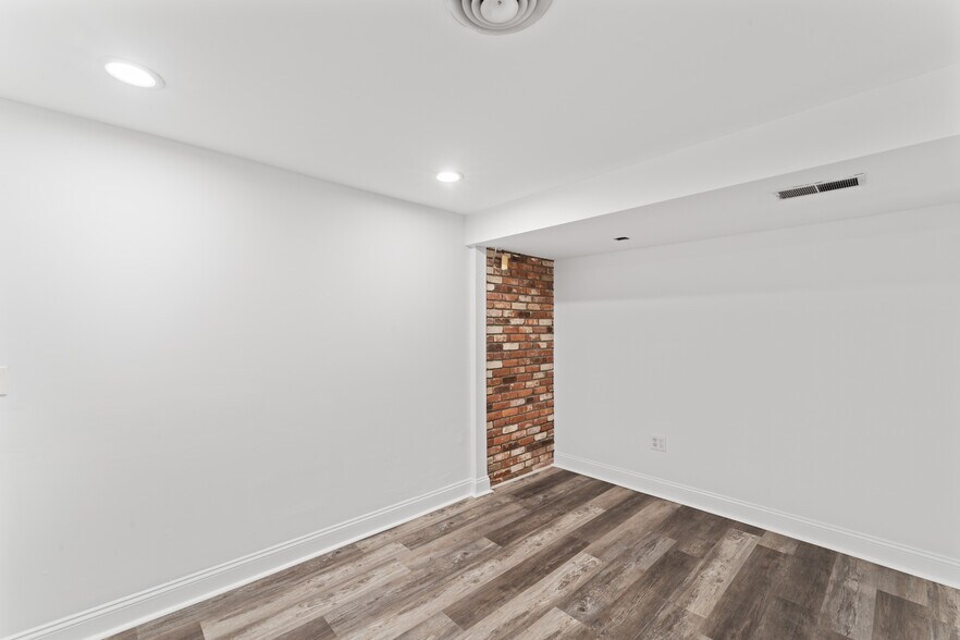 More Photos Of 1238 Post Rd, Fairfield Loft Creative Space For Lease