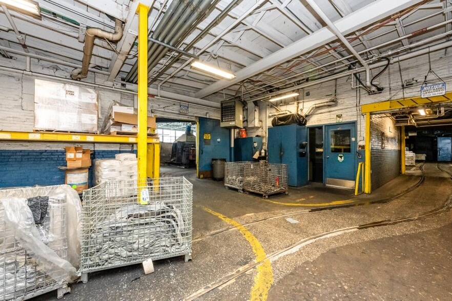 More Photos Of 521 Langley Ave, Saint Joseph Industrial For Sale