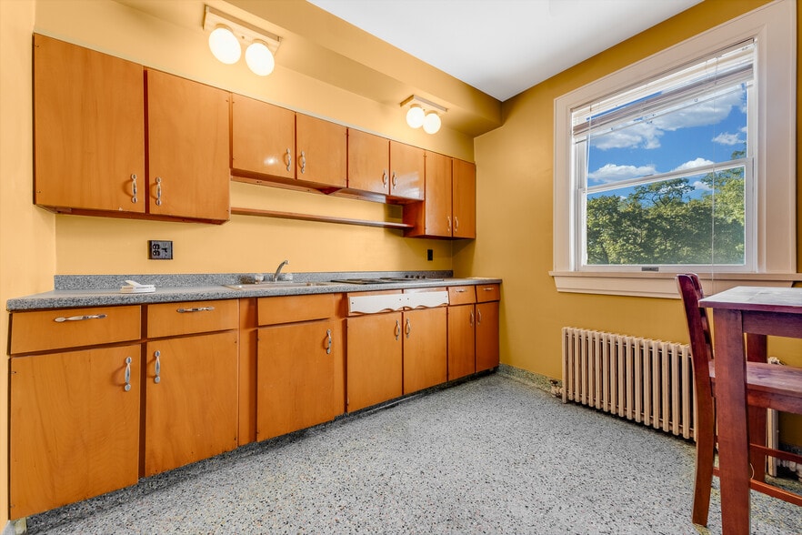 More Photos Of 1266 National Pike, Hopwood Apartments For Sale